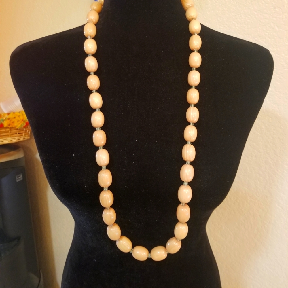 Beaded neckless